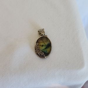 Labradorite pendant